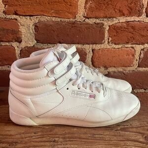 High-top velcro Reeboks